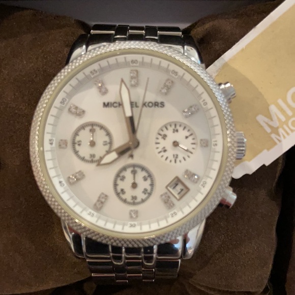 Womens Michael Kors watch NWT - Picture 2 of 10
